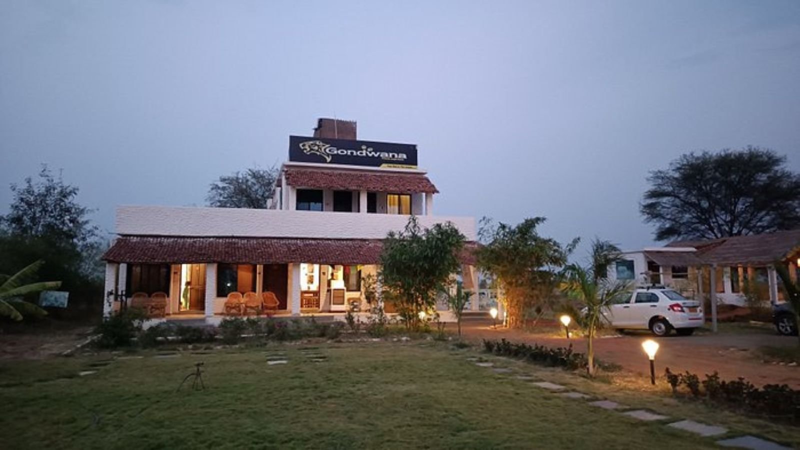 Nagpur Cab | Nagpur Taxi Services | Taxi Services in Nagpur | Corporate Taxi Services in Nagpur | Airport Taxi Services | Nagpur Airport Taxi Services | Local and outstation taxi services | Nagpur Taxi services to airport